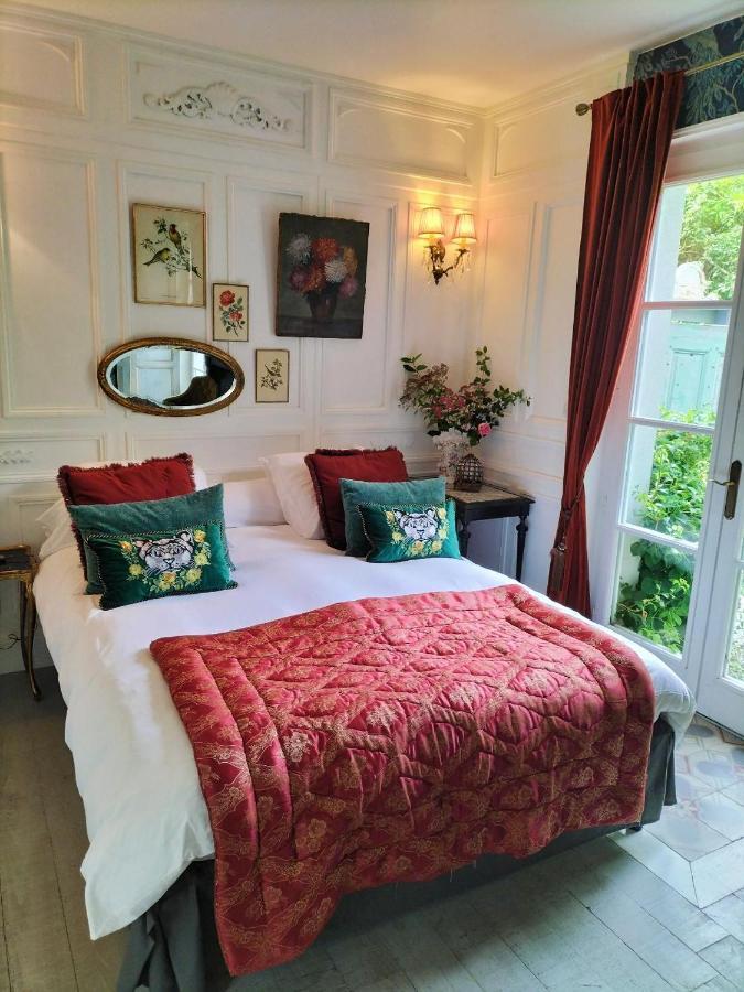 Bed and Breakfast Un Parfum De Violette Fourneville Exteriér fotografie